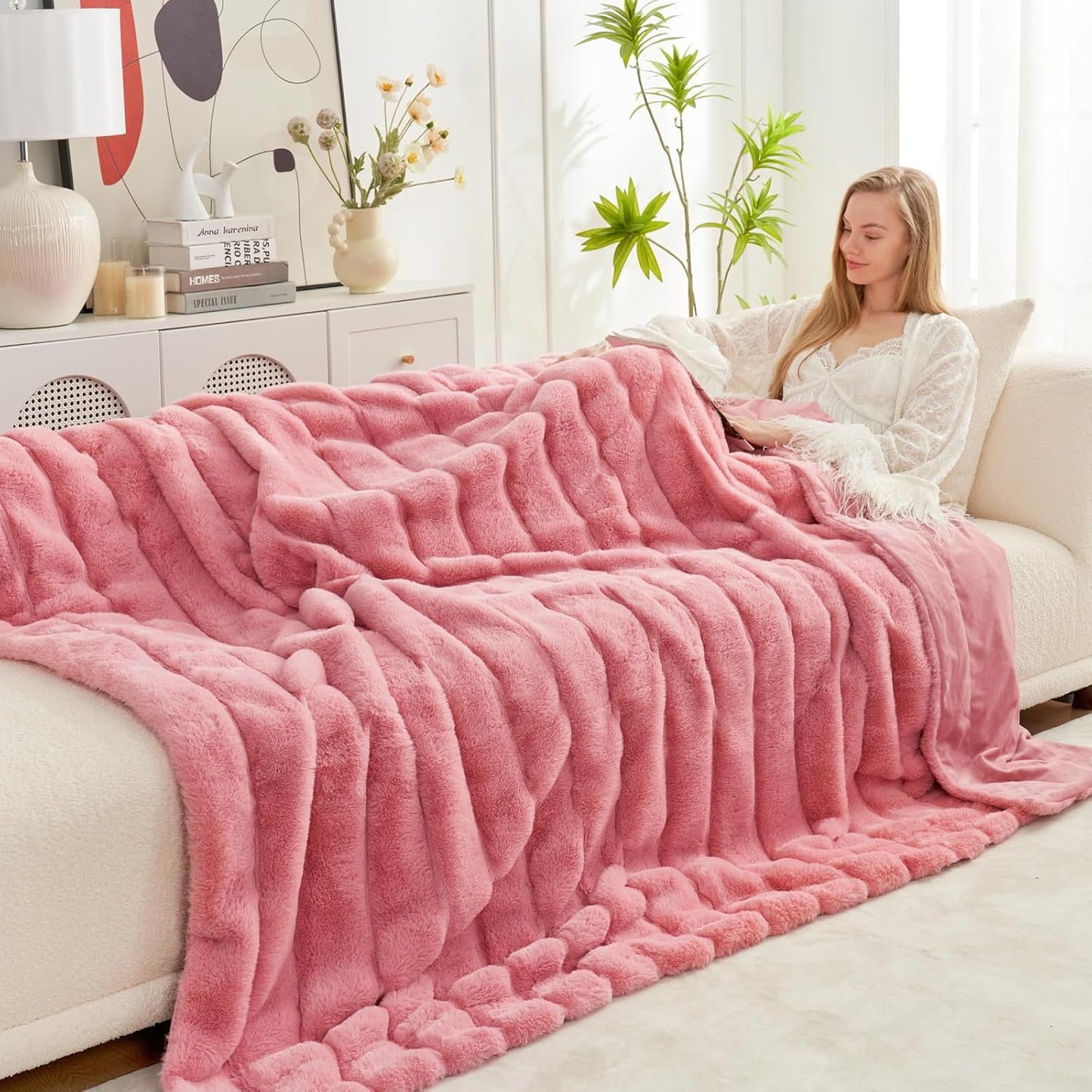 Faux Fur Throw Blanket for Couch, Jacquard Fuzzy Plush Soft Thick Winter Throw Blanket for Sofa Bed Living Room Bedroom,50"X60" Beige