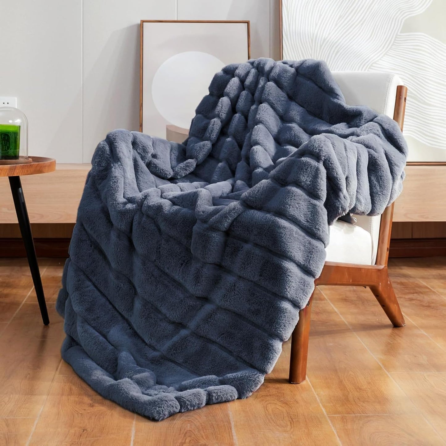 Faux Fur Throw Blanket for Couch, Jacquard Fuzzy Plush Soft Thick Winter Throw Blanket for Sofa Bed Living Room Bedroom,50"X60" Beige