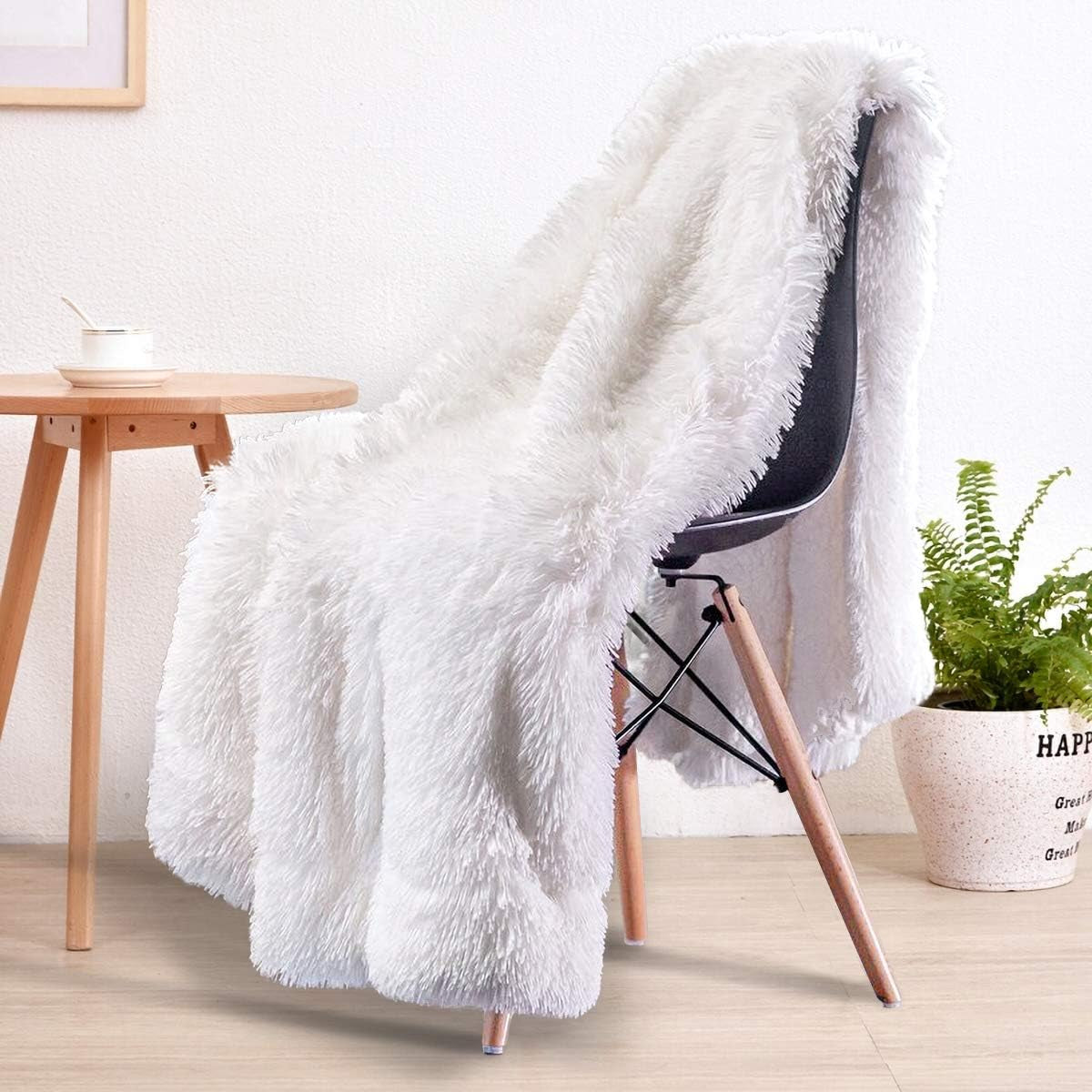 Super Soft Shaggy Faux Fur Throw Blanket, Plush Fuzzy Sherpa Throw Blanket for Couch, Cozy Fluffy Cream White Blankets for Bed Chair Sofa, 30'' X 40''